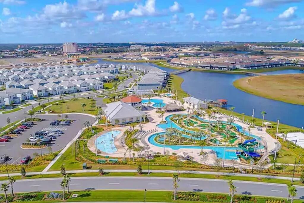 קיסימי Newly Listed Townhouse Storey Lake, Free Waterpark מראה חיצוני תמונה
